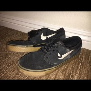 nike janoski skateboard shoes